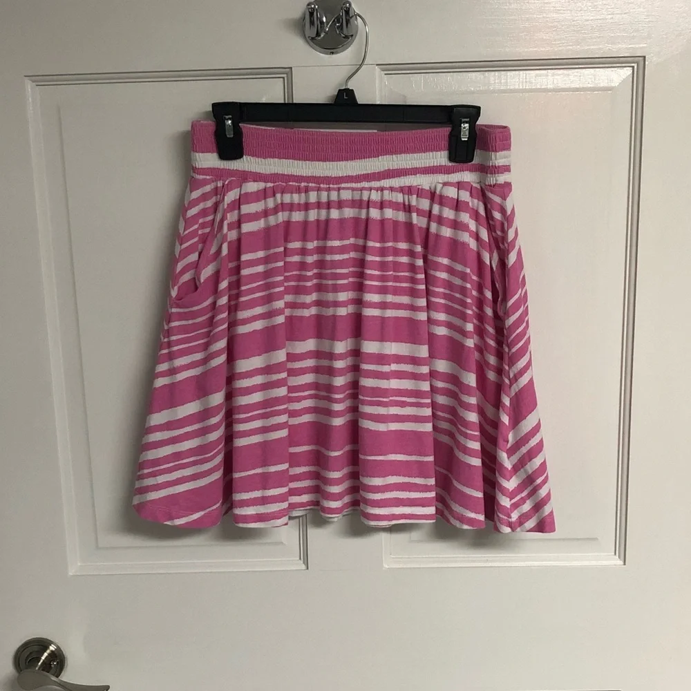 H&M medium short flowy skirt with pockets - Picture 7 of 7